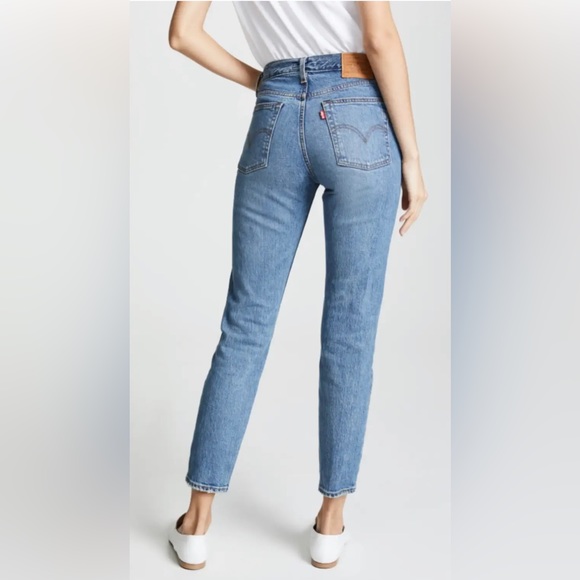Levi’s Wedgie Icon Jeans - Picture 2 of 4
